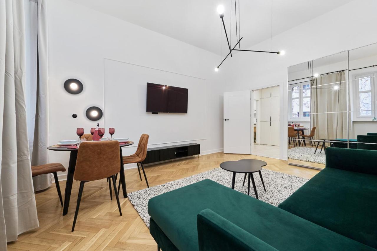 Apartment The Market Square Siedmiu Elektorow By Renters